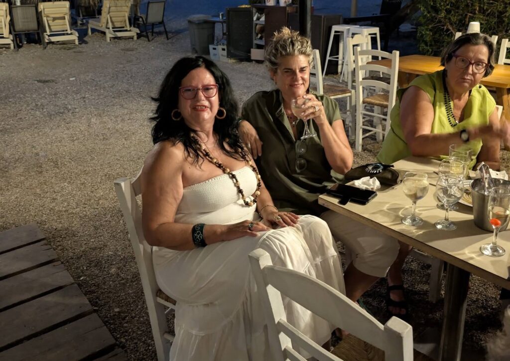 Γυναίκες του Συλλόγου στο Φωτο