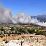 Αχαΐα: Με ένα ενεργό μέτωπο στα Συνανιά η φωτιά στην Δυτική Αιγιάλεια - Ρίψεις από εναέρια μέσα - Επικίνδυνες αναζοπυρώσεις φοβάται η Πυροσβεστική ΒΙΝΤΕΟ-ΦΩΤΟ