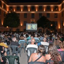 Το «κρέας»… μιας σκοτεινής επαρχίας στο νέο Δημαρχείο της Πάτρας ΦΩΤΟ