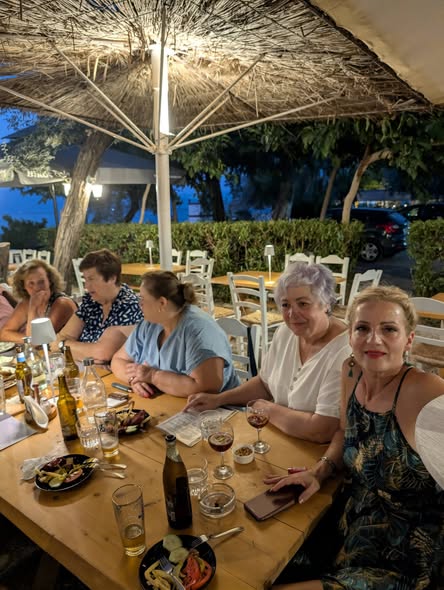 Συνάντηση των γυναικών του Συλλόγου «Οι Τρυπιώτισσες» στον Ελαιώνα ΦΩΤΟ