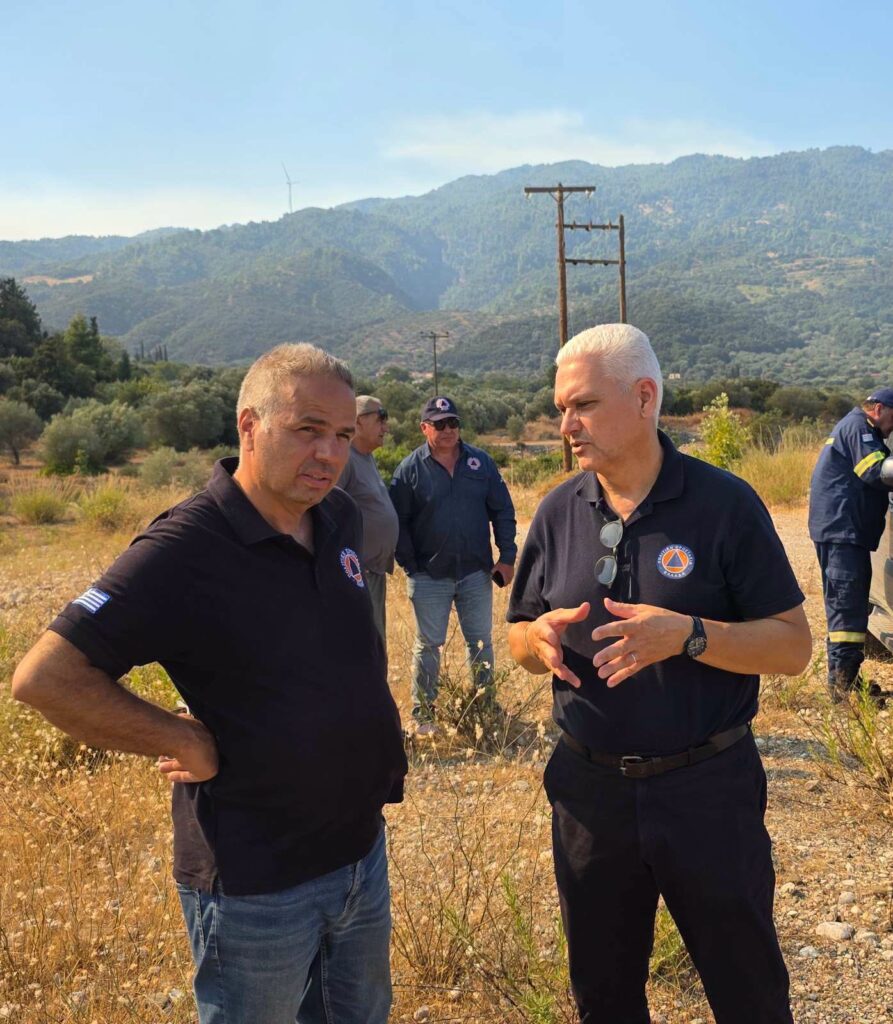 Αιγιάλεια: Το παρασκήνιο εν ώρα «πολέμου» στο μέτωπο της φωτιάς - Τα τηλεφωνήματα στον υπουργό και η αγωνία Φαρμάκη - Ζαΐμη ΒΙΝΤΕΟ-ΦΩΤΟ