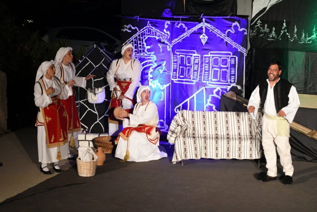 Η παράσταση «Μαρία η Αλισσιώτισσα» στο θέατρο Κρήνης ΦΩΤΟ