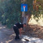 Λακκόπετρα: Μυστήριο με πινακίδα που τη μια μέρα μπαίνει και την άλλη εξαφανίζεται - Βλέπουν «βανδαλισμούς και τραμπουκισμούς» ΦΩΤΟ