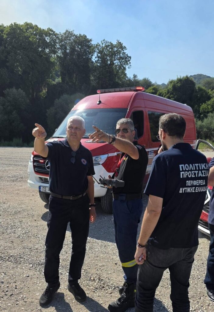 Αιγιάλεια: Το παρασκήνιο εν ώρα «πολέμου» στο μέτωπο της φωτιάς - Τα τηλεφωνήματα στον υπουργό και η αγωνία Φαρμάκη - Ζαΐμη ΒΙΝΤΕΟ-ΦΩΤΟ