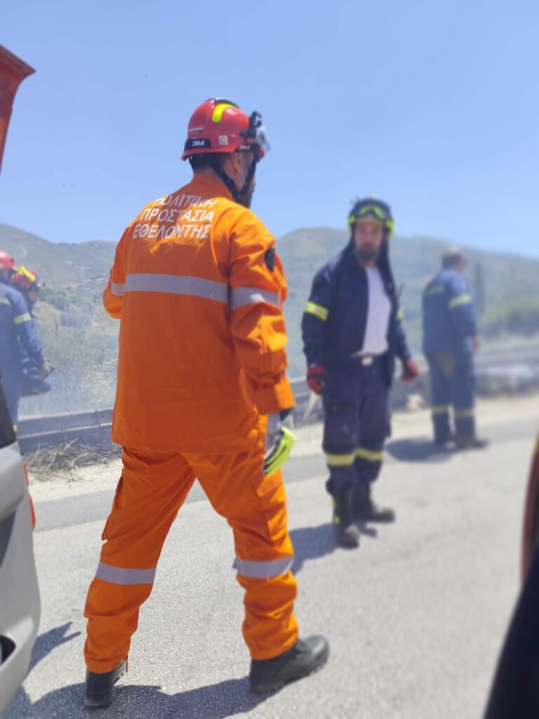 Αχαΐα: Στην πρώτη γραμμή της πυρασφάλειας οι εθελοντές με συνεχείς περιπολίες ΦΩΤΟ