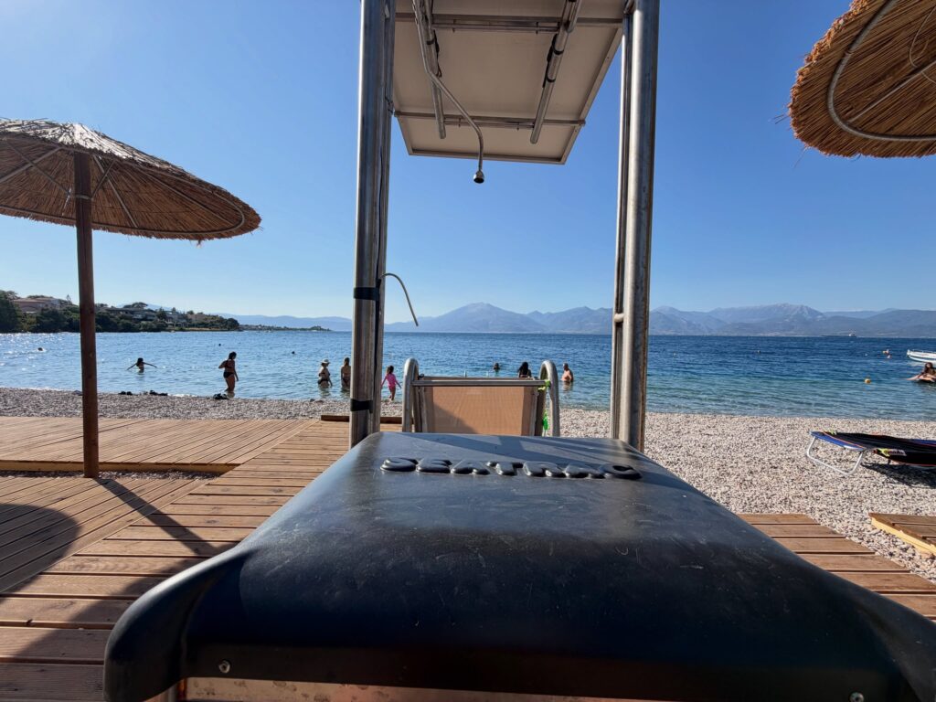 Συλιβαινιιωτίκων στην προσωρινά εκτός