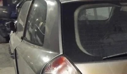 Πάτρα: Στις φλόγες αυτοκίνητο που επεκτάθηκε και σε δεύτερο όχημα 12 Φλόγες αυτοκίνητου που επεκτάθηκε και σε δεύτερο