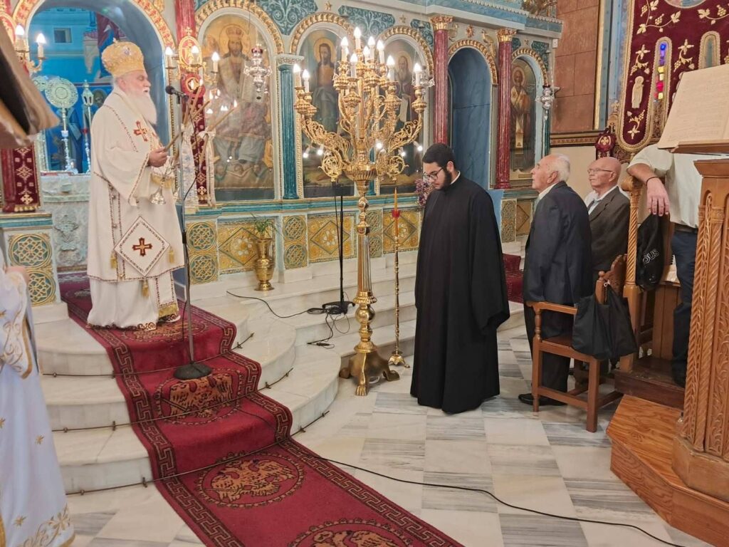Στη Λυκούρια λειτούργησε ο Μητροπολίτης Καλαβρύτων και Αιγιαλείας Ιερώνυμος ΦΩΤΟ