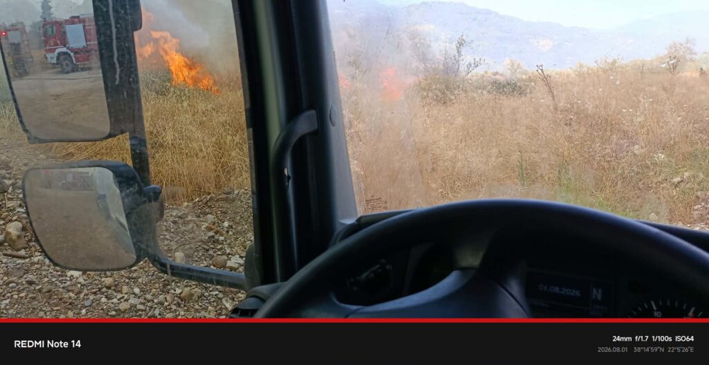 Αιγιάλεια: Το παρασκήνιο εν ώρα «πολέμου» στο μέτωπο της φωτιάς - Τα τηλεφωνήματα στον υπουργό και η αγωνία Φαρμάκη - Ζαΐμη ΒΙΝΤΕΟ-ΦΩΤΟ
