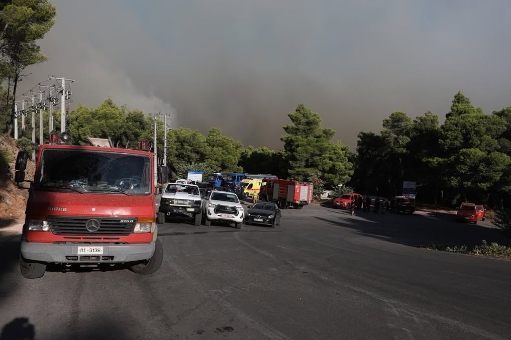 Αιγιάλεια: Σε ύφεση και υπό έλεγχο η μεγάλη φωτιά - Επιχειρούν ισχυρές δυνάμεις για τον φόβο αναζωπυρώσεων σε Συμπολιτεία και Ερινεό ΒΙΝΤΕΟ-ΦΩΤΟ 8 Αιγιάλεια: Σε ύφεση και υπό έλεγχο η μεγάλη φωτιά - Επιχειρούν ισχυρές δυνάμεις για τον φόβο αναζωπυρώσεων σε Συμπολιτεία και Ερινεό ΒΙΝΤΕΟ-ΦΩΤΟ
