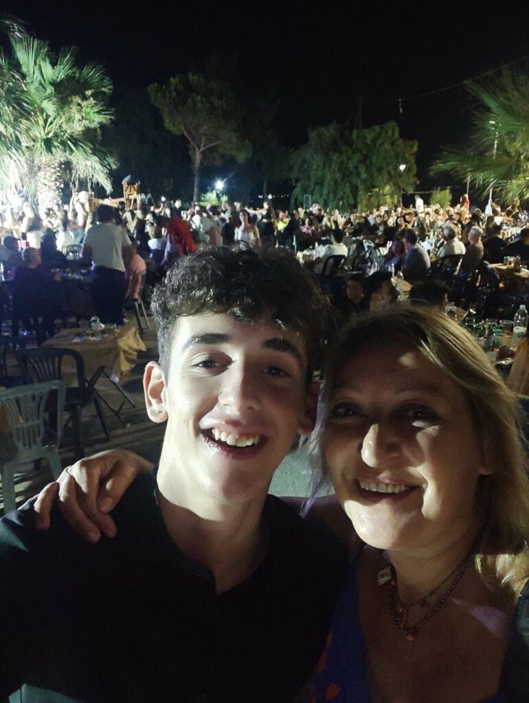 Mουσική βραδιά από τον Πολιτιστικό Σύλλογο στα Βαλιμίτικα ΒΙΝΤΕΟ-ΦΩΤΟ