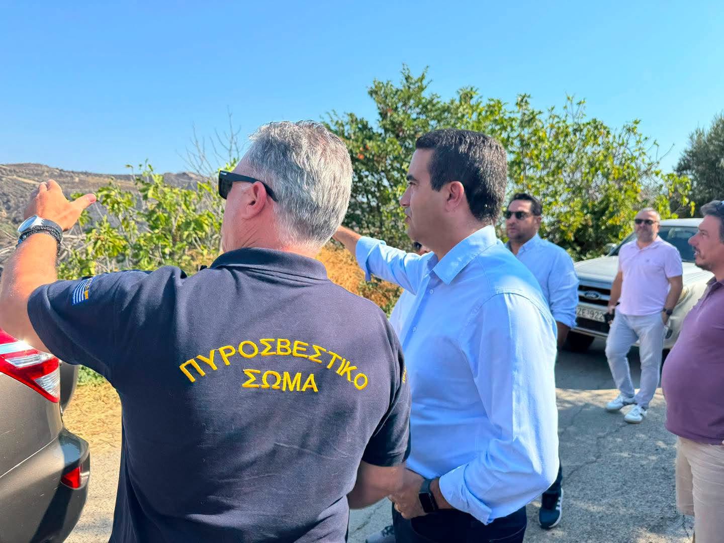 Αιγιάλεια: Κλιμάκιο του ΠΑΣΟΚ στα καμένα για τις ζημιές σε ελιές, σταφίδα, αμπέλια ΦΩΤΟ 5 Αιγιάλεια: Κλιμάκιο του ΠΑΣΟΚ στα καμένα για τις ζημιές σε ελιές, σταφίδα, αμπέλια ΦΩΤΟ