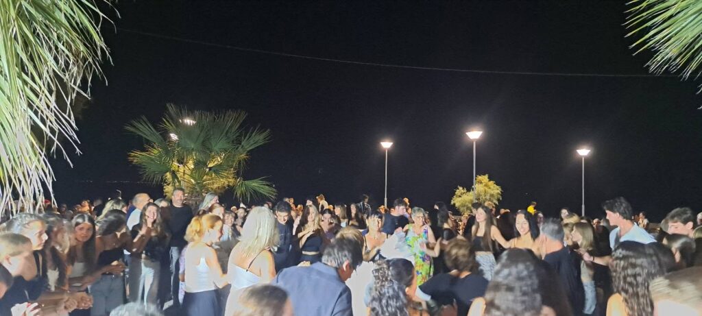 Mουσική βραδιά από τον Πολιτιστικό Σύλλογο στα Βαλιμίτικα ΒΙΝΤΕΟ-ΦΩΤΟ