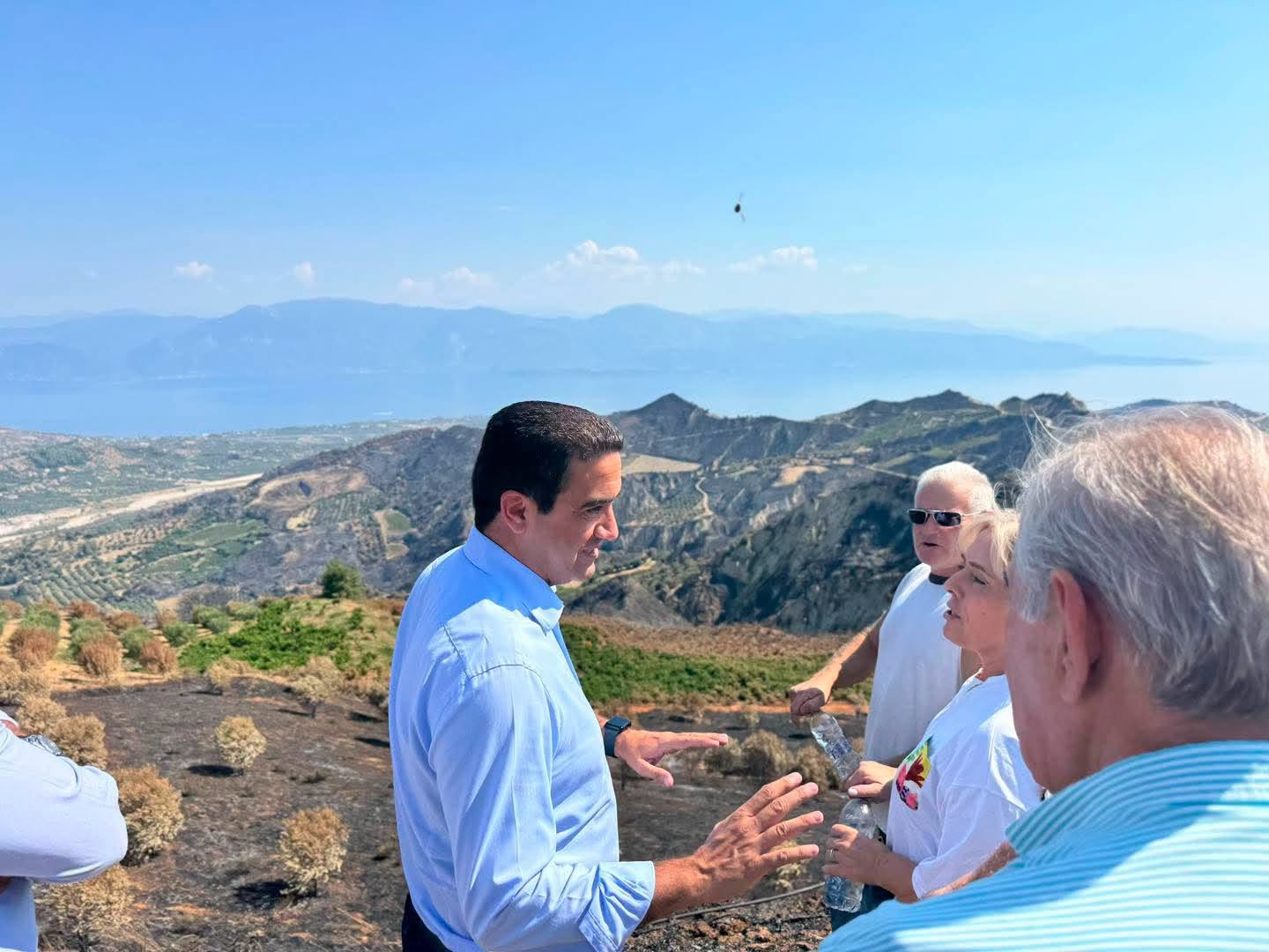 Αιγιάλεια: Κλιμάκιο του ΠΑΣΟΚ στα καμένα για τις ζημιές σε ελιές, σταφίδα, αμπέλια ΦΩΤΟ 9 Αιγιάλεια: Κλιμάκιο του ΠΑΣΟΚ στα καμένα για τις ζημιές σε ελιές, σταφίδα, αμπέλια ΦΩΤΟ