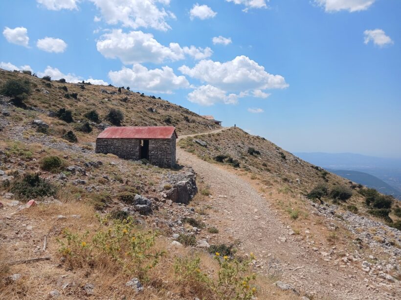 Πάτρα: Στην τελική ευθεία το μεγάλο έργο των μονοπατιών του Παναχαϊκού όρους – Στο Ψάρθι ο χώρος θέας και αναψυχής ΦΩΤΟ 4 Πάτρα: Στην τελική ευθεία το μεγάλο έργο των μονοπατιών του Παναχαϊκού όρους – Στο Ψάρθι ο χώρος θέας και αναψυχής ΦΩΤΟ