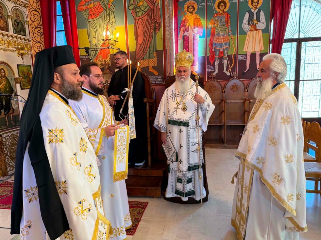 Μεταμορφώσεως του Κυρίουκλήρος και λαός στη Ζαρούχλα ΦΩΤΟ