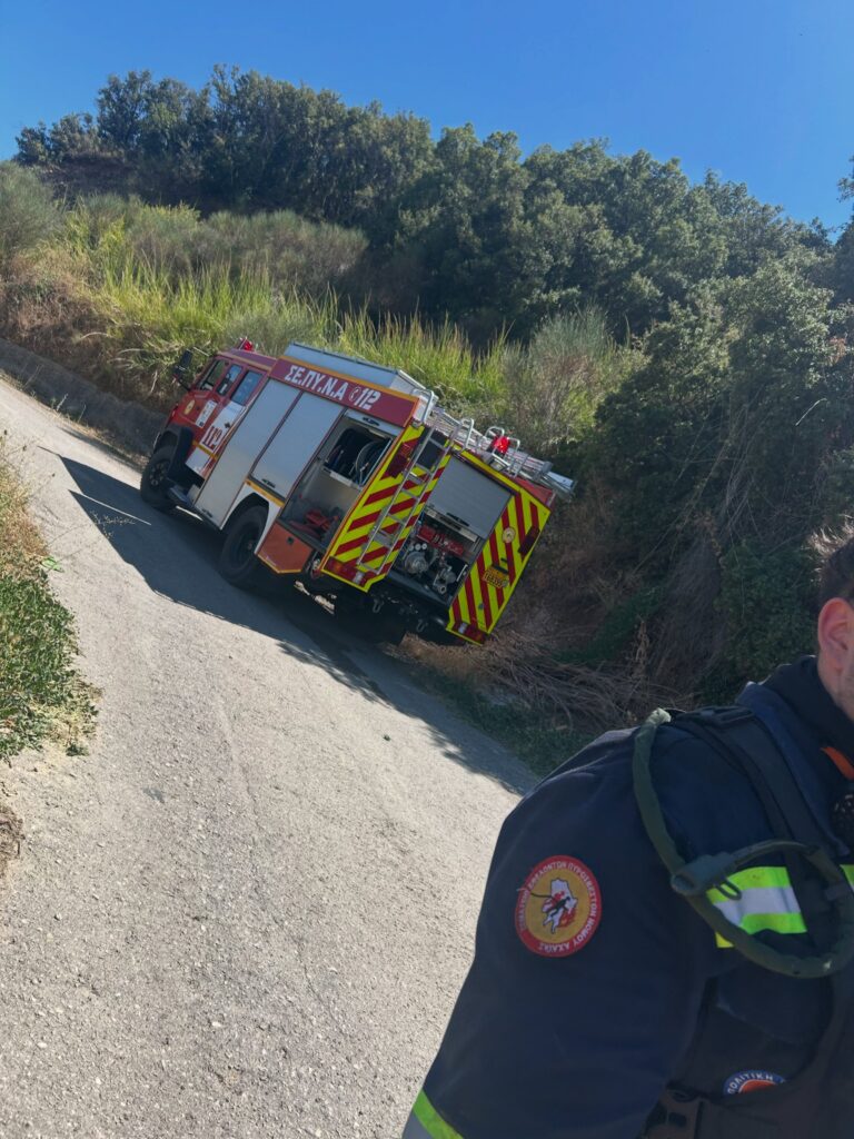 Αχαΐα: Ενεργά στις πυρκαγιές Οβρυάς και Νερατζιών οι Εθελοντές Πυροσβέστες ΒΙΝΤΕΟ-ΦΩΤΟ