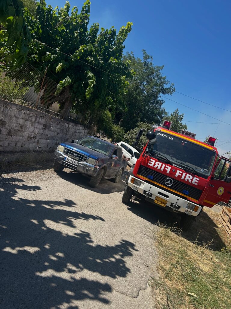 Αχαΐα: Ενεργά στις πυρκαγιές Οβρυάς και Νερατζιών οι Εθελοντές Πυροσβέστες ΒΙΝΤΕΟ-ΦΩΤΟ