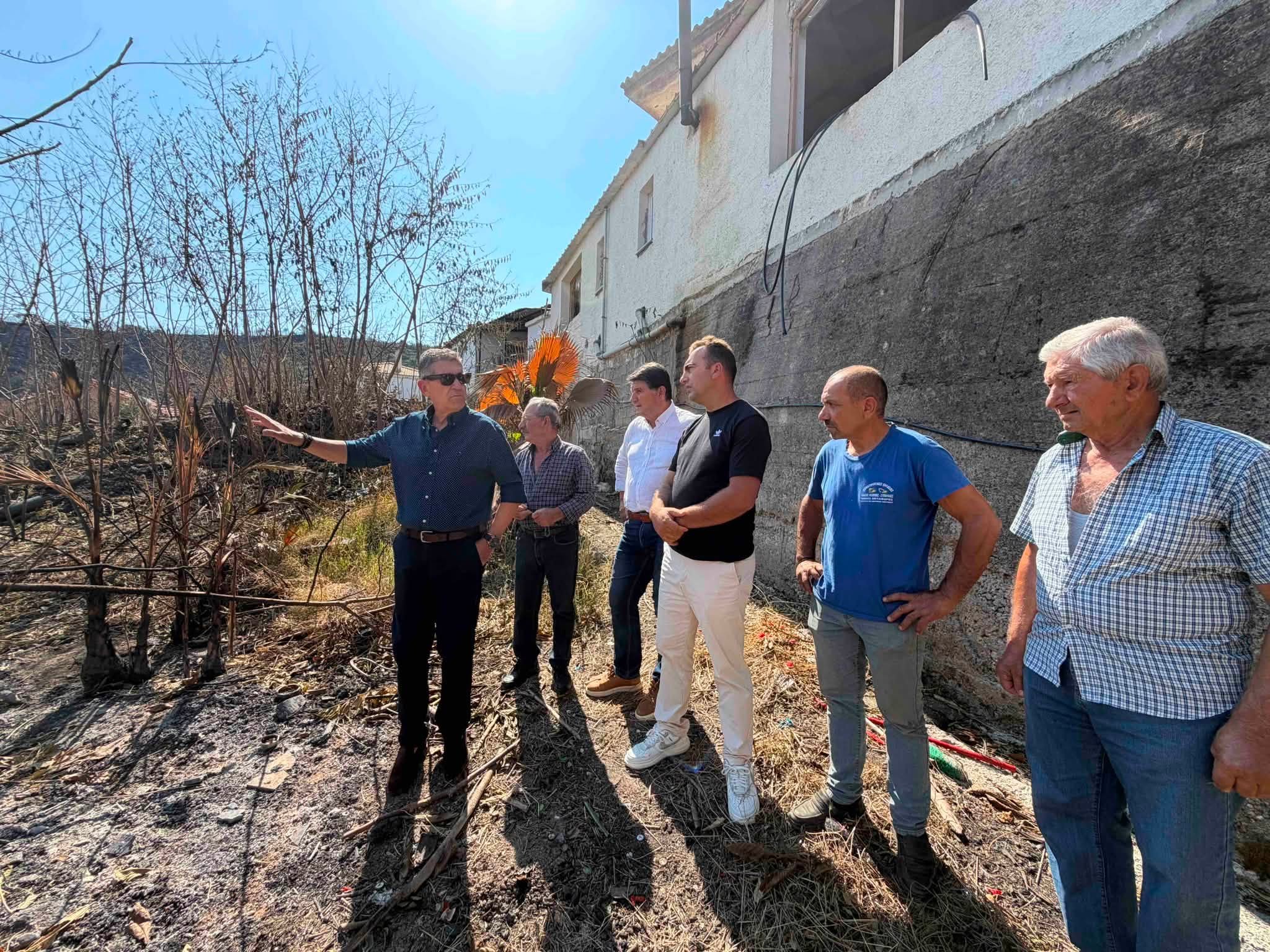 Φλόκα: Αυτοψία μετά την πυρκαγιά όπου ξεκινούν κατεδαφίσεις ΦΩΤΟ 5 Φλόκα: Αυτοψία μετά την πυρκαγιά όπου ξεκινούν κατεδαφίσεις ΦΩΤΟ
