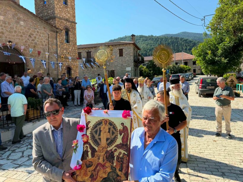 Μεταμορφώσεως του Κυρίουκλήρος και λαός στη Ζαρούχλα ΦΩΤΟ