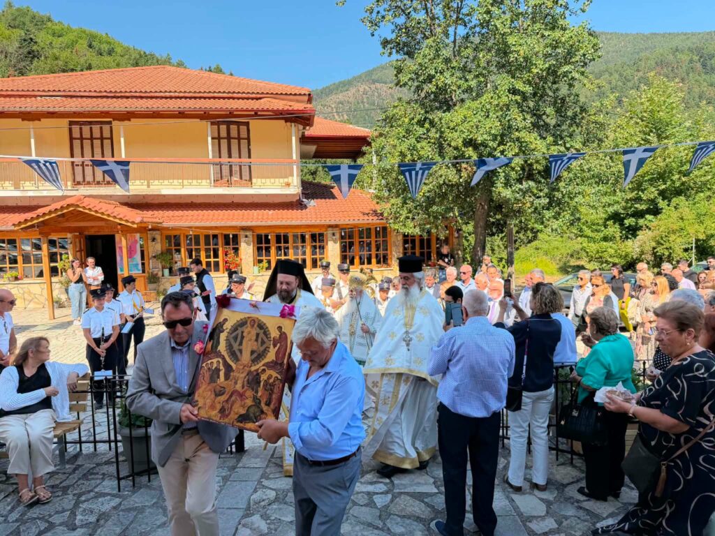 Μεταμορφώσεως του Κυρίουκλήρος και λαός στη Ζαρούχλα ΦΩΤΟ