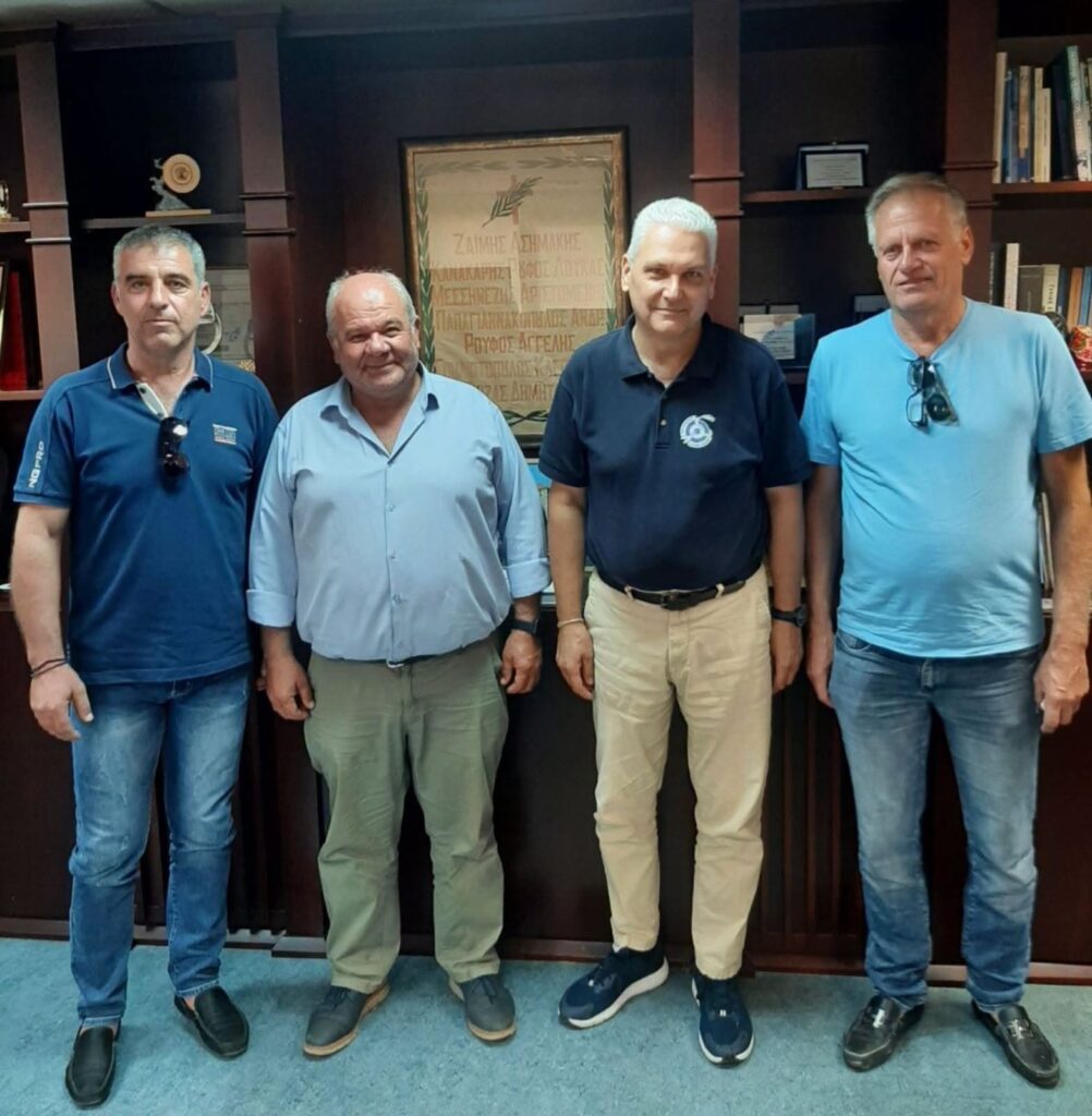 Αχαΐα: Ο Ζαΐμης με Κοινοτάρχες της Αιγιάλειας για έργα και Πολιτική Προστασία ΦΩΤΟ