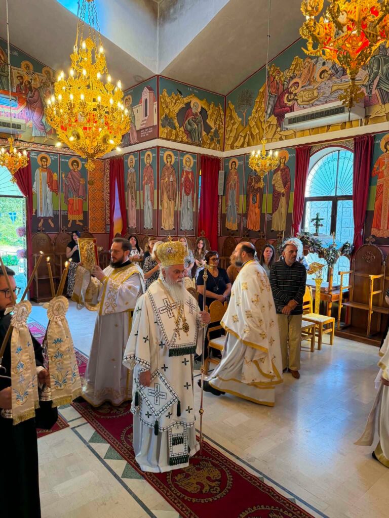 Μεταμορφώσεως του Κυρίουκλήρος και λαός στη Ζαρούχλα ΦΩΤΟ