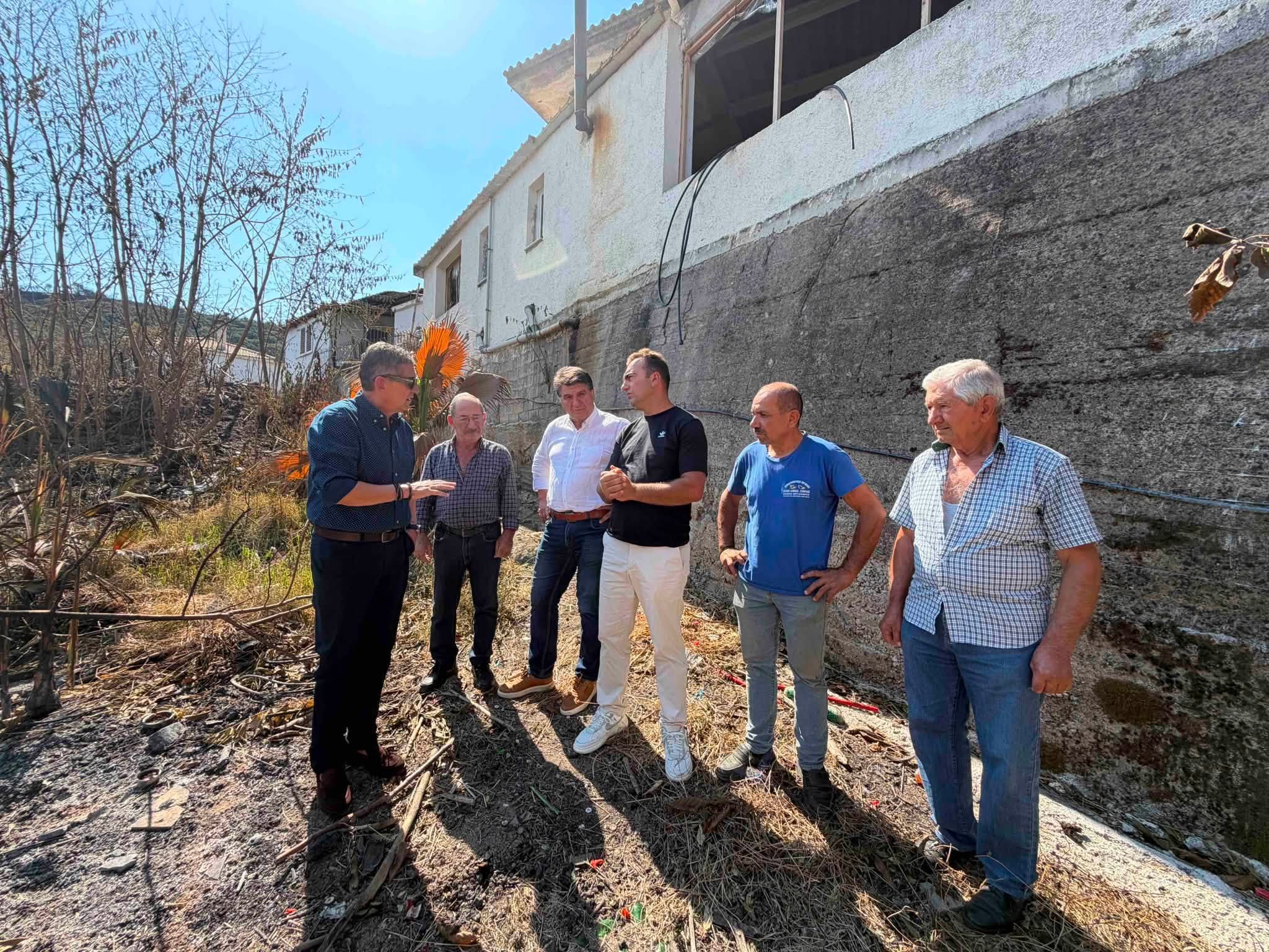 Φλόκα: Αυτοψία μετά την πυρκαγιά όπου ξεκινούν κατεδαφίσεις ΦΩΤΟ 6 Φλόκα: Αυτοψία μετά την πυρκαγιά όπου ξεκινούν κατεδαφίσεις ΦΩΤΟ