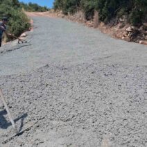 Ερύμανθος: Τσιμεντοστρώσεις στο Μοίραλι βελτιώνοντας την καθημερινότητα των κατοίκων ΦΩΤΟ 2 Ερύμανθος: Τσιμεντοστρώσεις στο Μοίραλι βελτιώνοντας την καθημερινότητα των κατοίκων ΦΩΤΟ