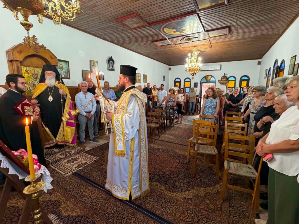Η Ακολουθία της Μεγάλης Παρακλήσεως στον Πριόλιθο ΦΩΤΟ 8 Η Ακολουθία της Μεγάλης Παρακλήσεως στον Πριόλιθο ΦΩΤΟ