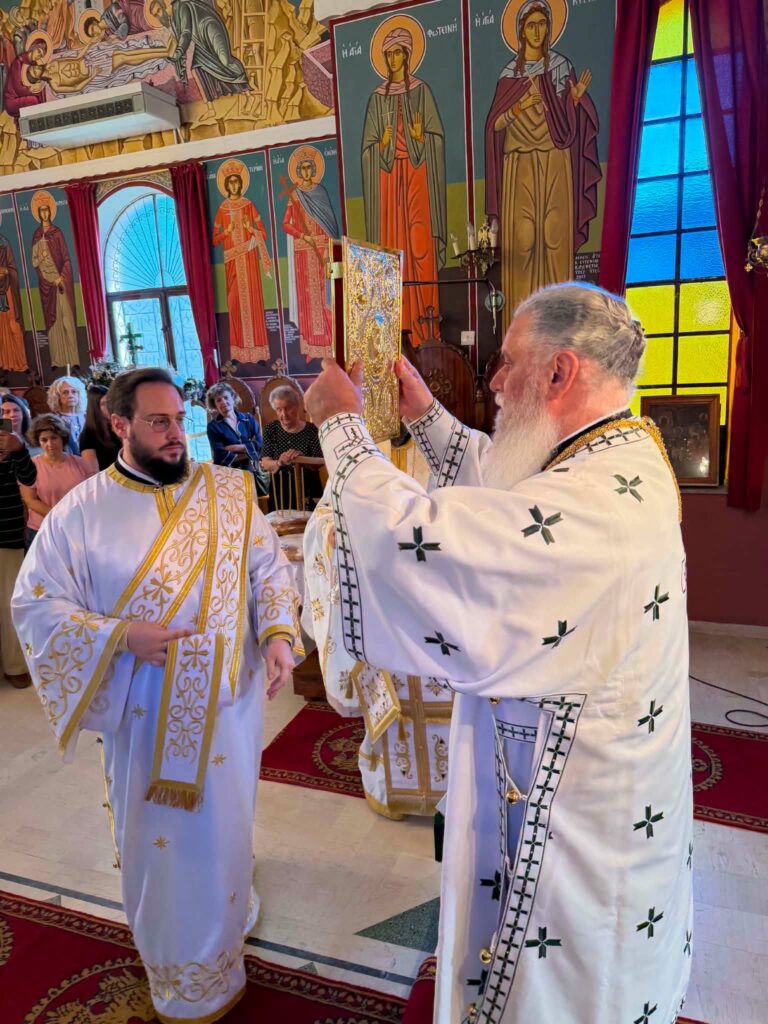 Μεταμορφώσεως του Κυρίουκλήρος και λαός στη Ζαρούχλα ΦΩΤΟ