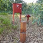 Αγυιά: Κίνδυνος ηλεκτροπληξίας από καλώδια και ξηλωμένα φωτιστικά στο Ελος ΦΩΤΟ