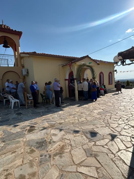 Γιόρτασε το εκκλησάκι της Μεταμορφώσεως του Σωτήρος στο Αίγιο ΦΩΤΟ 7 Γιόρτασε το εκκλησάκι της Μεταμορφώσεως του Σωτήρος στο Αίγιο ΦΩΤΟ