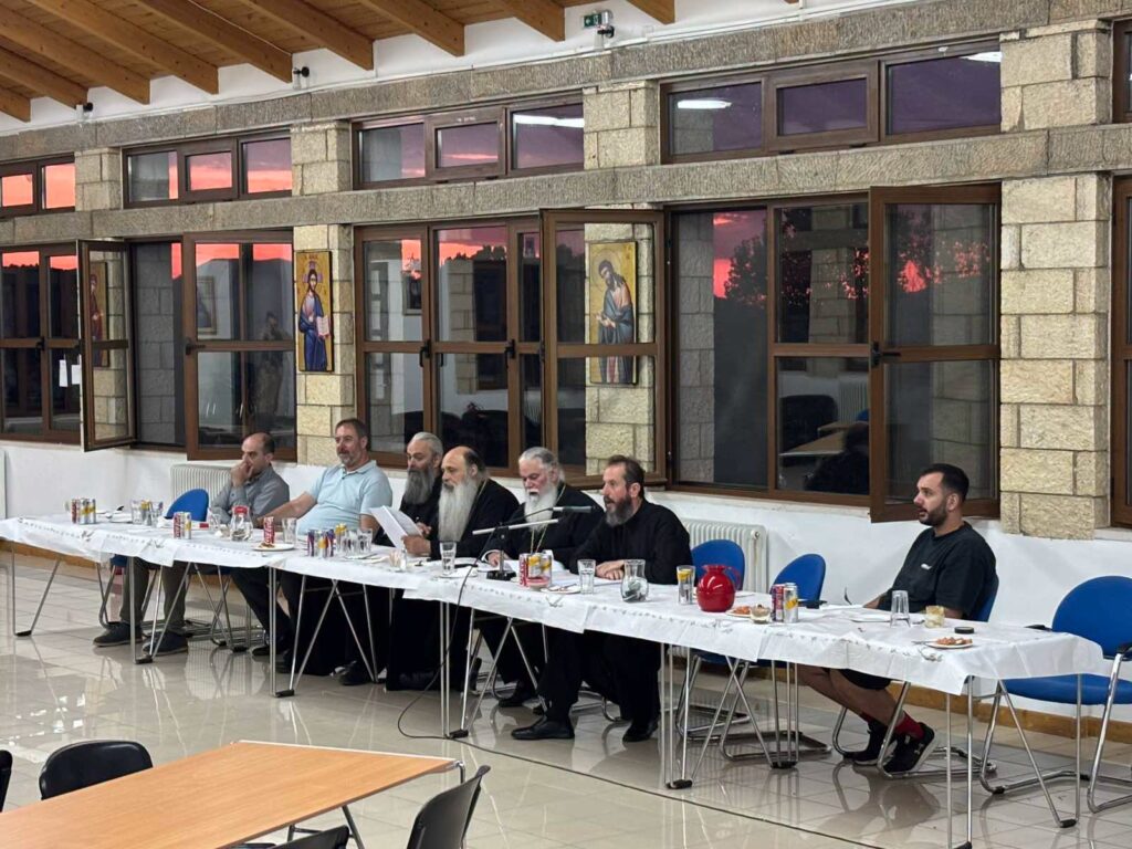 Ευχαριστήριες και συγχαρητήριες ευχές για τη συνδρομή στη λειτουργία των Κατασκηνώσεων της Ιεράς Μητροπόλεως στα Καλάβρυτα