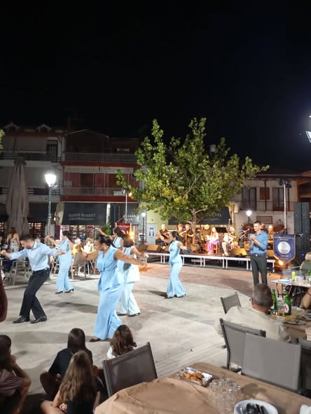 Λαϊκή βραδιά στην Κλειτορία Καλαβρύτων ΒΙΝΤΕΟ-ΦΩΤΟ 5 Λαϊκή βραδιά στην Κλειτορία Καλαβρύτων ΒΙΝΤΕΟ-ΦΩΤΟ
