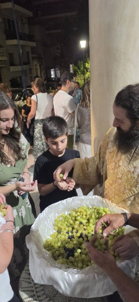 Πάτρα: Με κατάνυξη η Ιερά Αγρυπνία για τη Μεταμόρφωση του Σωτήρος στην Αγία Τριάδα ΦΩΤΟ