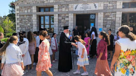 Ευχαριστήριες και συγχαρητήριες ευχές για τη συνδρομή στη λειτουργία των Κατασκηνώσεων της Ιεράς Μητροπόλεως στα Καλάβρυτα