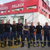 Οι δασοκομάντος επέστρεψαν από την πρώτη γραμμή