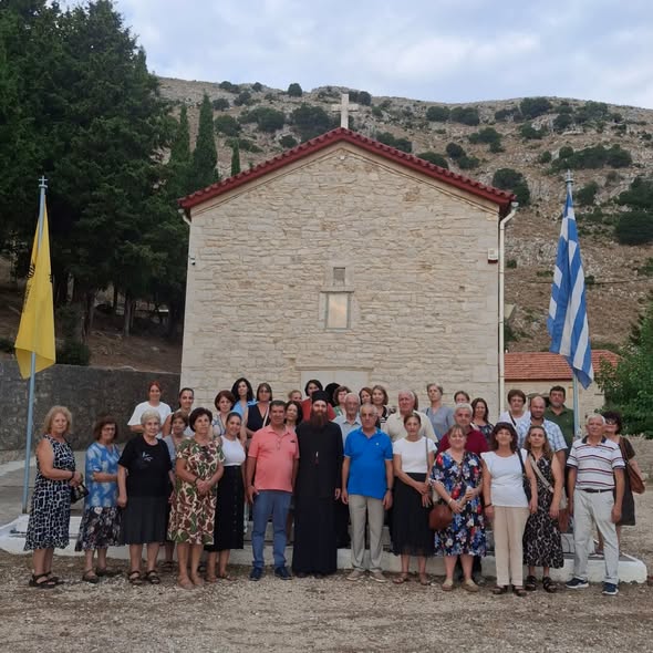 Εξόρμηση του Συλλόγου Καλουσιωτών στην Ιερά Μονή Νοτενών ΦΩΤΟ