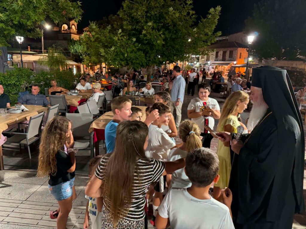 Τιμητική βράβευση του Μητροπολίτη Ιερώνυμο από τον Σύλλογο Κλειτορολευκασίων Πατρών ΒΙΝΤΕΟ-ΦΩΤΟ
