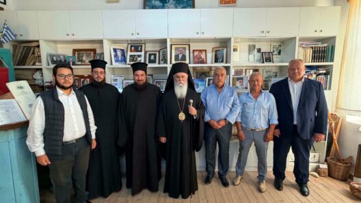 Ο Μητροπολίτης Ιερώνυμος στο Λαογραφικό Μουσείο Καμενιάνων ΦΩΤΟ