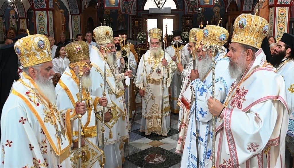 Ο Μητροπολίτης Καλαβρύτων και Αιγιαλείας Ιερώνυμος στην Αρτα ΦΩΤΟ