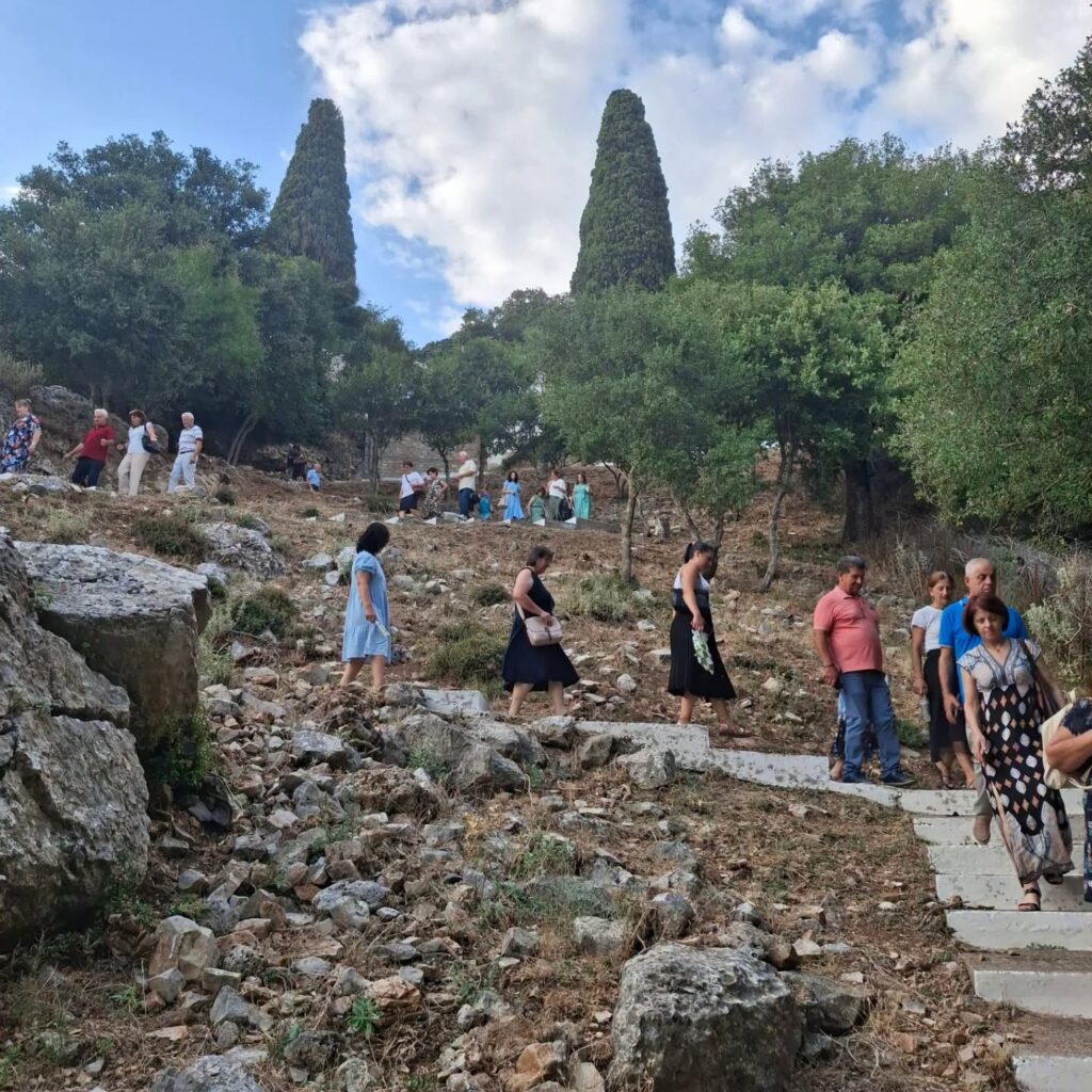 Εξόρμηση του Συλλόγου Καλουσιωτών στην Ιερά Μονή Νοτενών ΦΩΤΟ