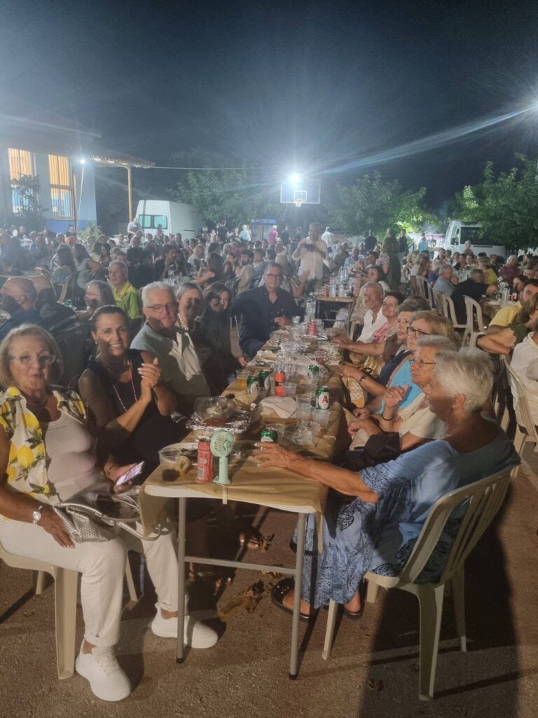 Η θερινή εκδήλωση του «Ανθρωπιστικού Συλλόγου» Ακράτας ΦΩΤΟ