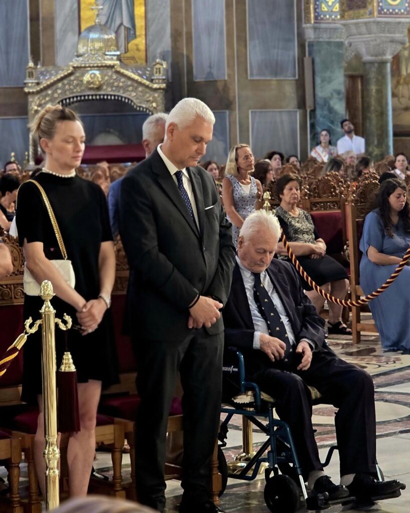 Πάτρα: Συγκινεί το μήνυμα του Φωκίωνα Ζαΐμη – «Καλό ταξίδι μανούλα»