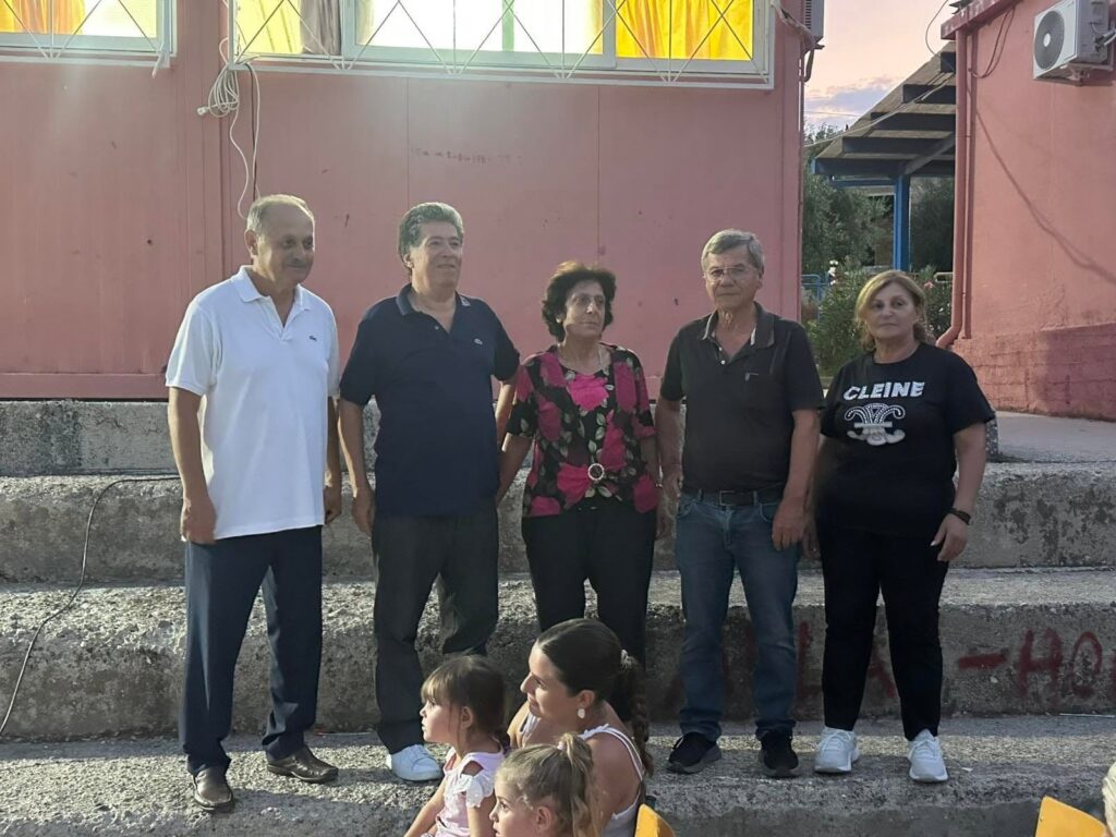 Βραδιά θερινού σινεμά στην Άρλα ΦΩΤΟ