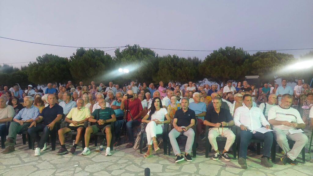 Ακράτα: Μαζική συγκέντρωση διαμαρτυρίας κατοίκων για την πολυετή καθυστέρηση του Αποχετευτικού στην Ανατολική Αιγιάλεια ΦΩΤΟ 5 Ακράτα: Μαζική συγκέντρωση διαμαρτυρίας κατοίκων για την πολυετή καθυστέρηση του Αποχετευτικού στην Ανατολική Αιγιάλεια ΦΩΤΟ