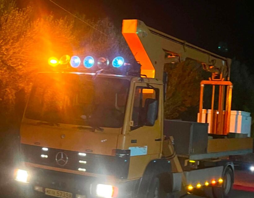 Καλαμάκι: Νυχτερινή επιχείρηση κόντρα στο σκοτάδι – Βελτίωση του φωτισμού ΒΙΝΤΕΟ-ΦΩΤΟ 4 Καλαμάκι: Νυχτερινή επιχείρηση κόντρα στο σκοτάδι – Βελτίωση του φωτισμού ΒΙΝΤΕΟ-ΦΩΤΟ