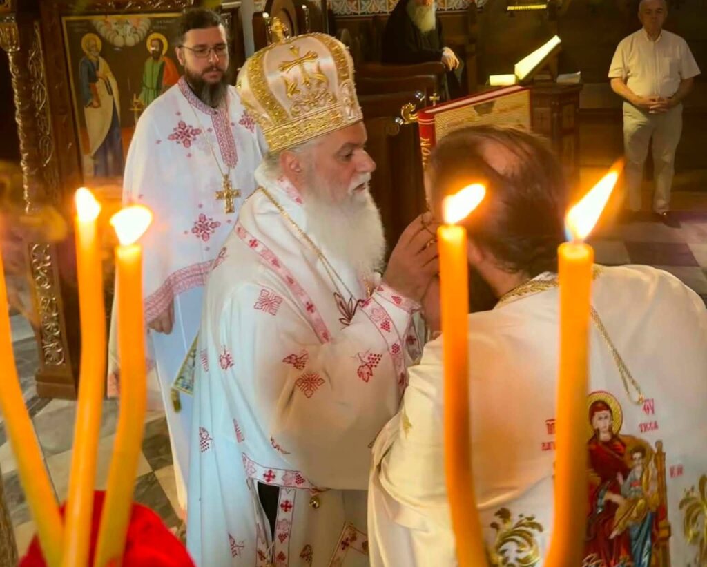 Ο Μητροπολίτης Ιερώνυμος στην Αγία Λαύρα Καλαβρύτων ΦΩΤΟ