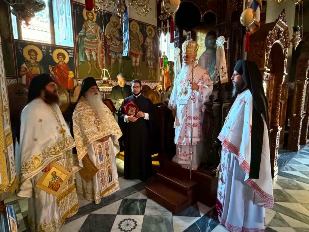 Ο Μητροπολίτης Ιερώνυμος στην Αγία Λαύρα Καλαβρύτων ΦΩΤΟ